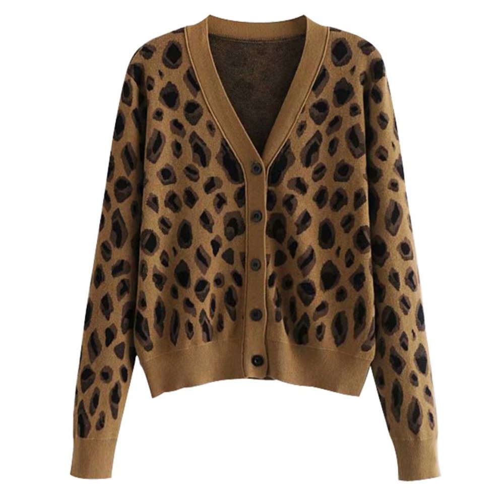 Knit V-neck sweater with long sleeves